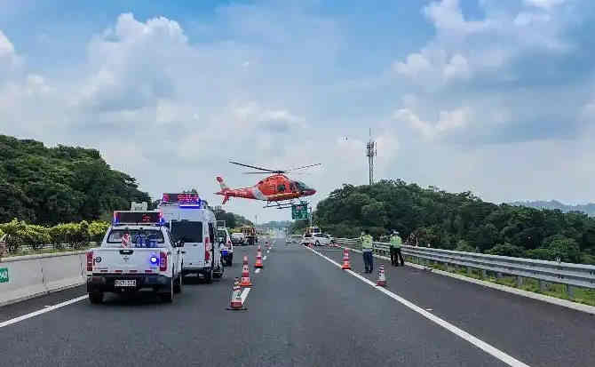 集贤高速公路汽车救援案例